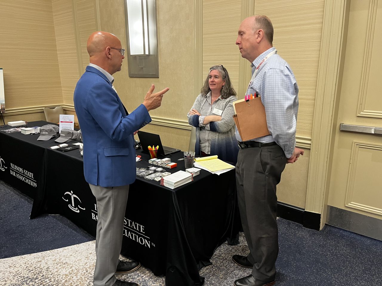 ISBA Past President Shawn Kasserman visits the ISBA Member Services booth